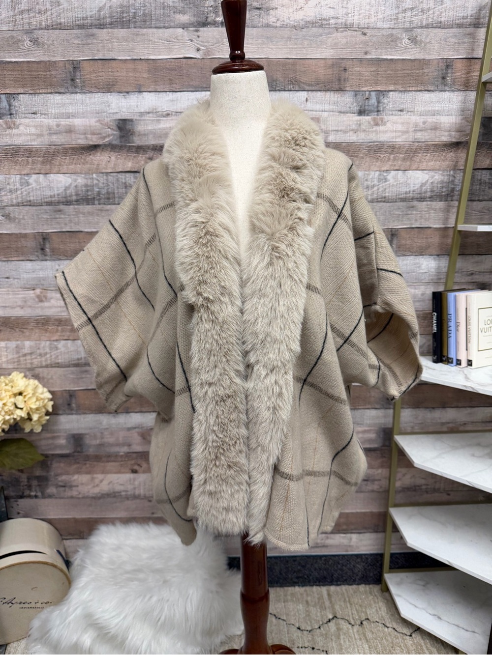 Vice Camuto brown poncho with faux fur trim NWT
